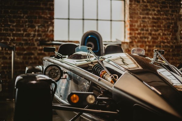 Wie können Fußgängerschutzsysteme die Sicherheit im Straßenverkehr erhöhen?